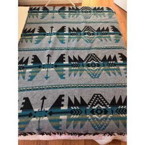Sackcloth & Ashes Southwestern Aztec print blanket.